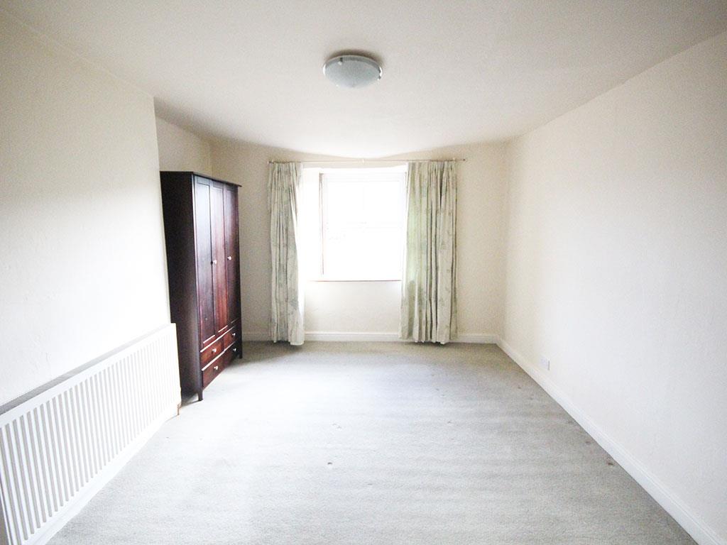 3 bedroom detached house To Let in Ribble Valley - photograph 9